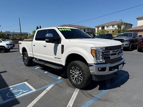 Used 2017 Ford F250 Lariat w/ Lariat Ultimate Package AWD/4WD image 3