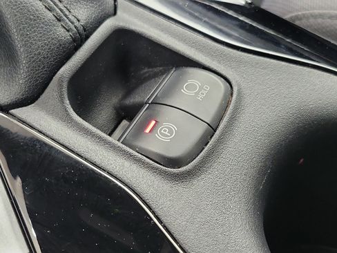 Used 2021 Toyota Corolla SE FWD image 28