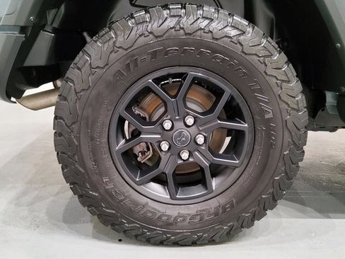 Used 2024 Jeep Wrangler Willys image 40