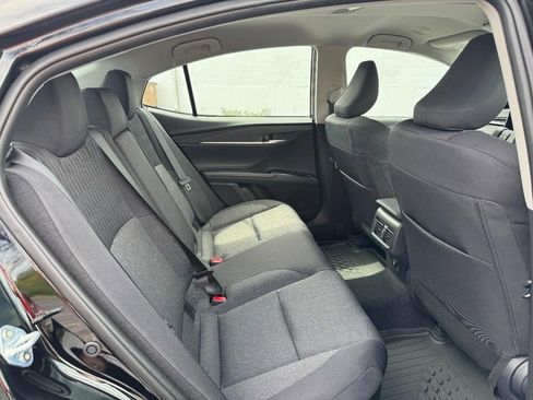 Used 2025 Toyota Camry LE w/ Convenience Package image 11