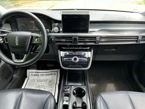 Used 2020 Lincoln Corsair FWD w/ Premium Package image 11