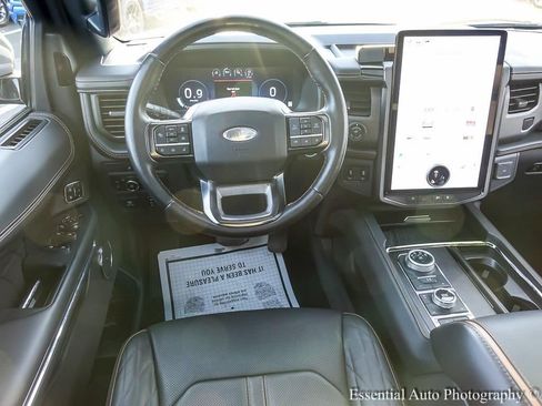 Used 2024 Ford Expedition Platinum image 20