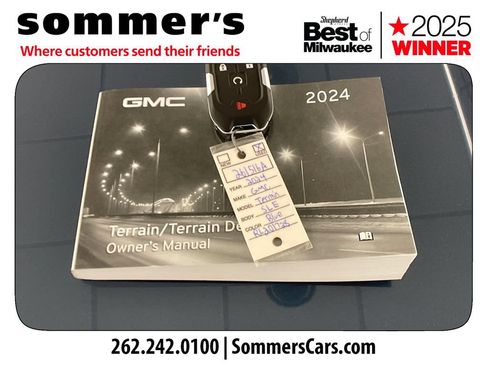 Used 2024 GMC Terrain SLE w/ Driver Convenience Package AWD/4WD image 24