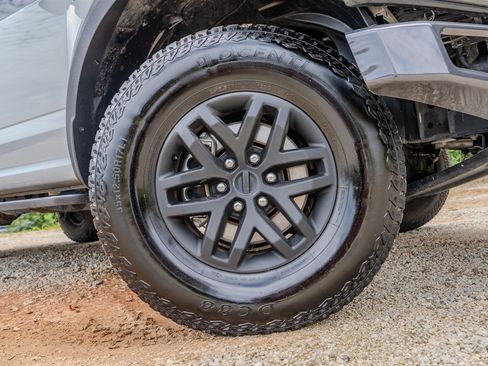 Used 2017 Ford F150 Raptor w/ Equipment Group 802A Luxury AWD/4WD image 13