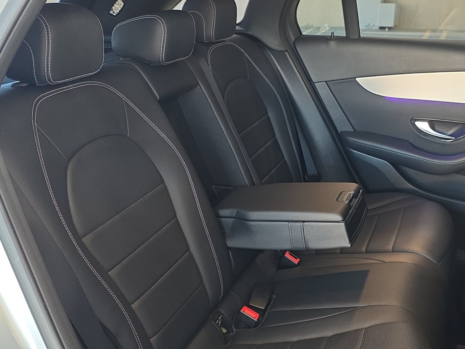 Used 2021 Mercedes-Benz GLC 300 4MATIC w/ Premium Package image 23
