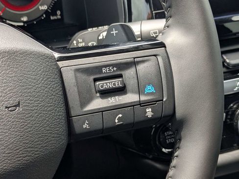 Used 2026 Nissan Pathfinder SL FWD image 24