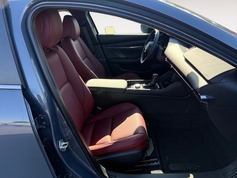 New 2026 MAZDA MAZDA3 Carbon w/ Appearance Package image 19