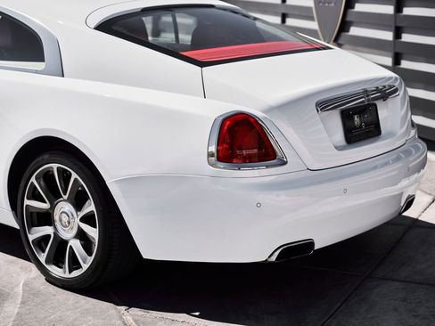 Used 2020 Rolls-Royce Wraith RWD image 10