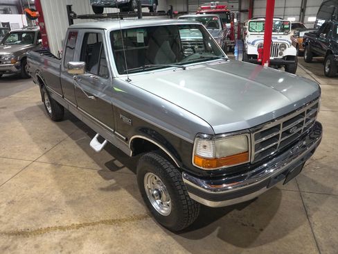 Used 1997 Ford F250 4x4 SuperCab Heavy Duty image 14
