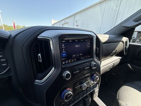 Certified 2022 GMC Sierra 1500 SLT w/ SLT Convenience Package image 19