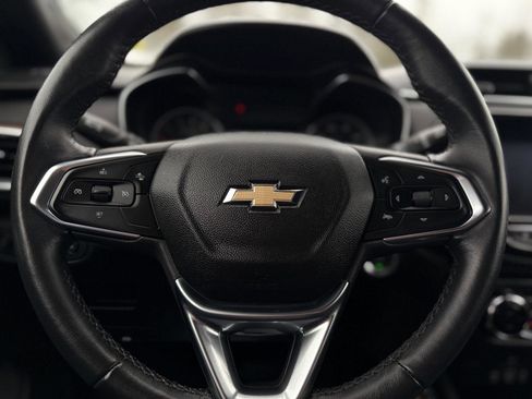 Used 2021 Chevrolet TrailBlazer ACTIV w/ Technology Package image 16