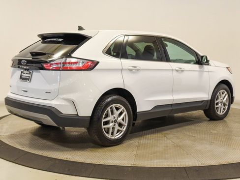 Used 2024 Ford Edge SEL image 8