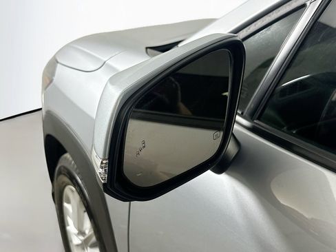 Used 2024 Toyota Corolla Cross LE image 36