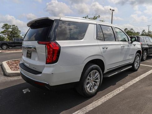 Used 2023 GMC Yukon SLT w/ SLT Premium Package RWD image 4