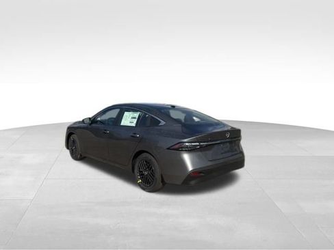 New 2026 Nissan Sentra SV w/ SV Convenience Package FWD image 3