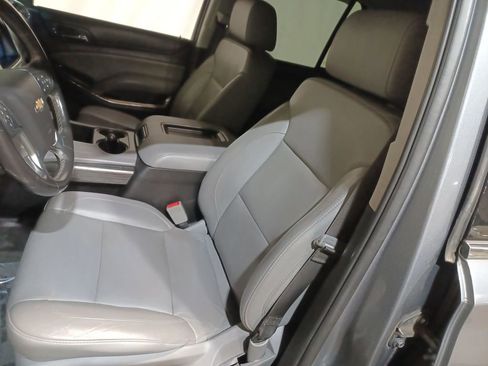 Used 2018 Chevrolet Tahoe LT image 13