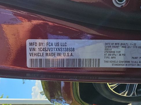 Used 2022 Jeep Wagoneer Series III w/ Flexible Seating Group AWD/4WD image 33
