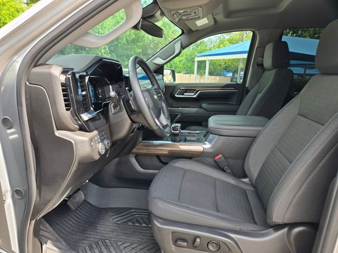 Used 2026 Chevrolet Silverado 1500 LT image 9