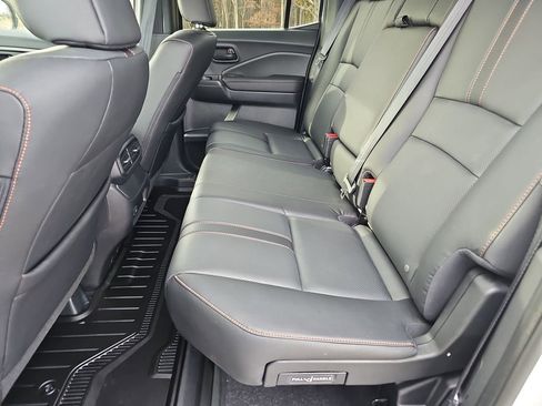 Used 2025 Honda Ridgeline TrailSport image 15