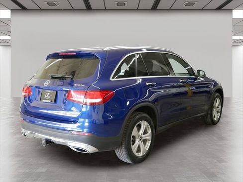 Used 2018 Mercedes-Benz GLC 300 4MATIC image 5