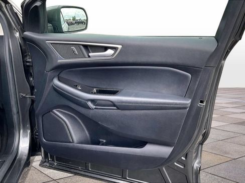 Used 2020 Ford Edge SEL FWD image 23