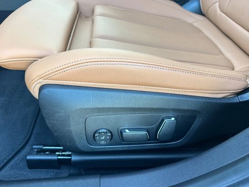 Used 2026 BMW 330i Sedan w/ Convenience Package RWD image 14