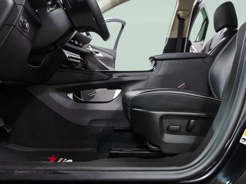 Used 2023 Buick Envision Essence image 27