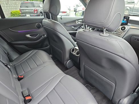 Used 2022 Mercedes-Benz GLC 300 image 10