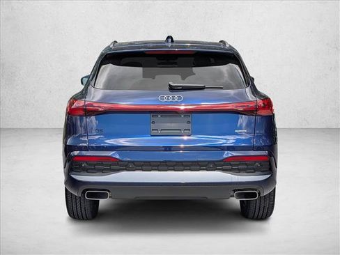 Certified 2025 Audi Q5 Premium w/ Convenience Package AWD/4WD image 7
