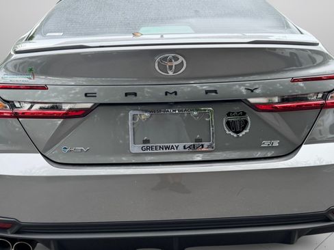 Used 2025 Toyota Camry SE FWD image 45