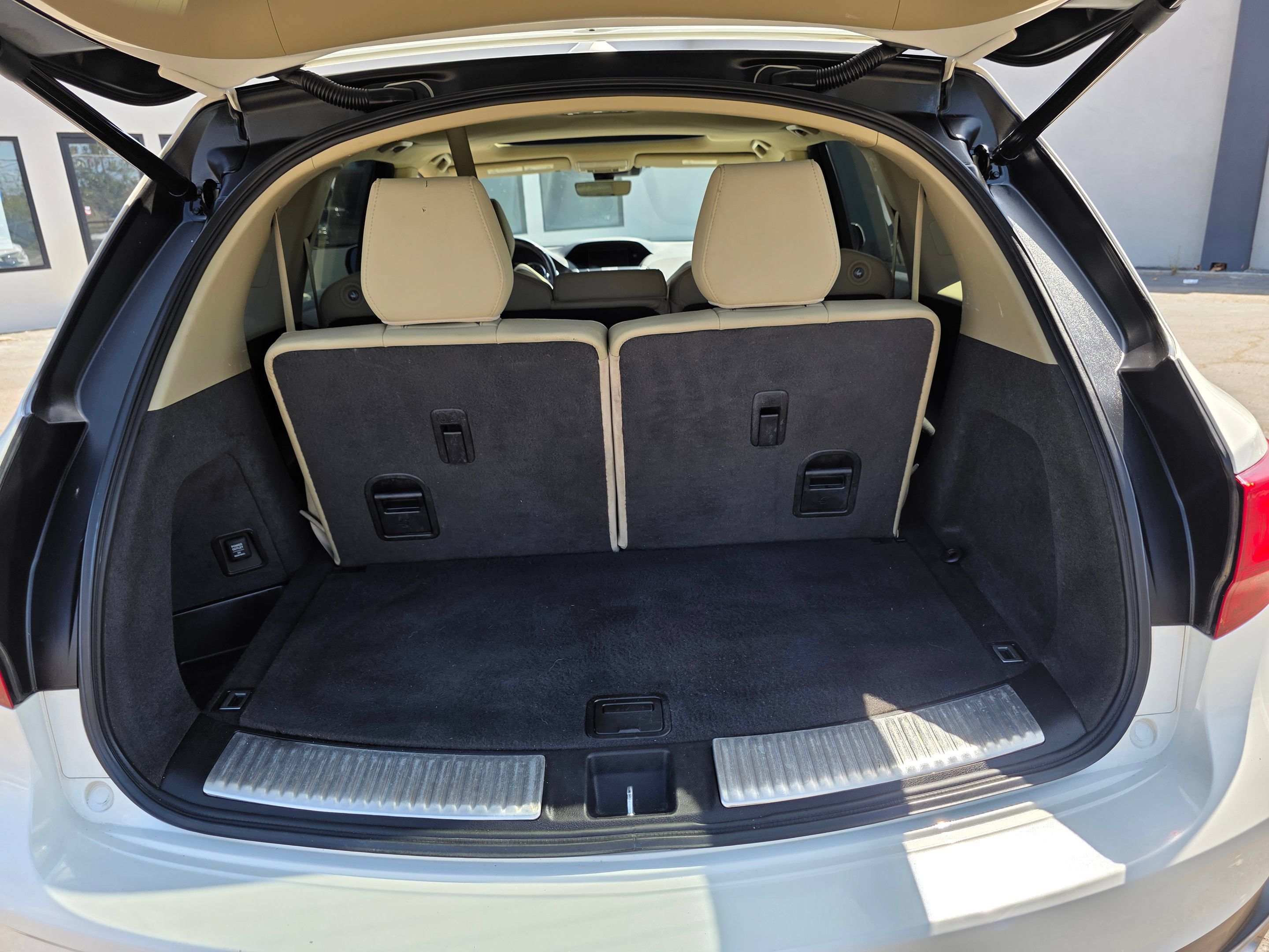 Used 2018 Acura MDX FWD image 14