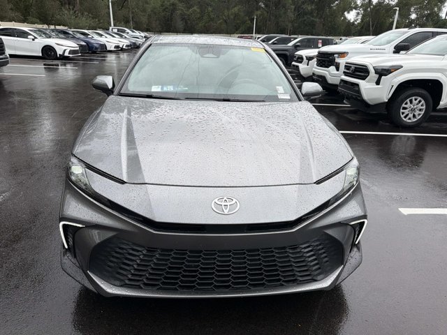 Certified 2025 Toyota Camry SE FWD image 6