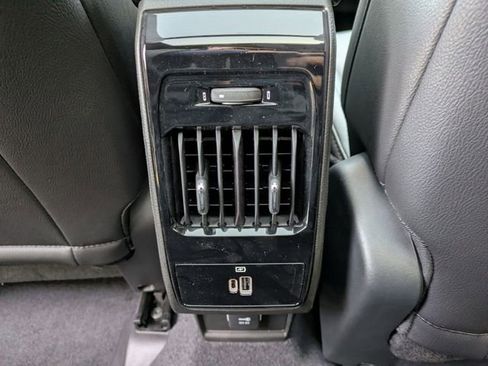 New 2026 Jeep Compass Latitude image 24