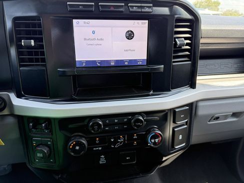 Used 2024 Ford F250 XL w/ STX Appearance Package AWD/4WD image 25
