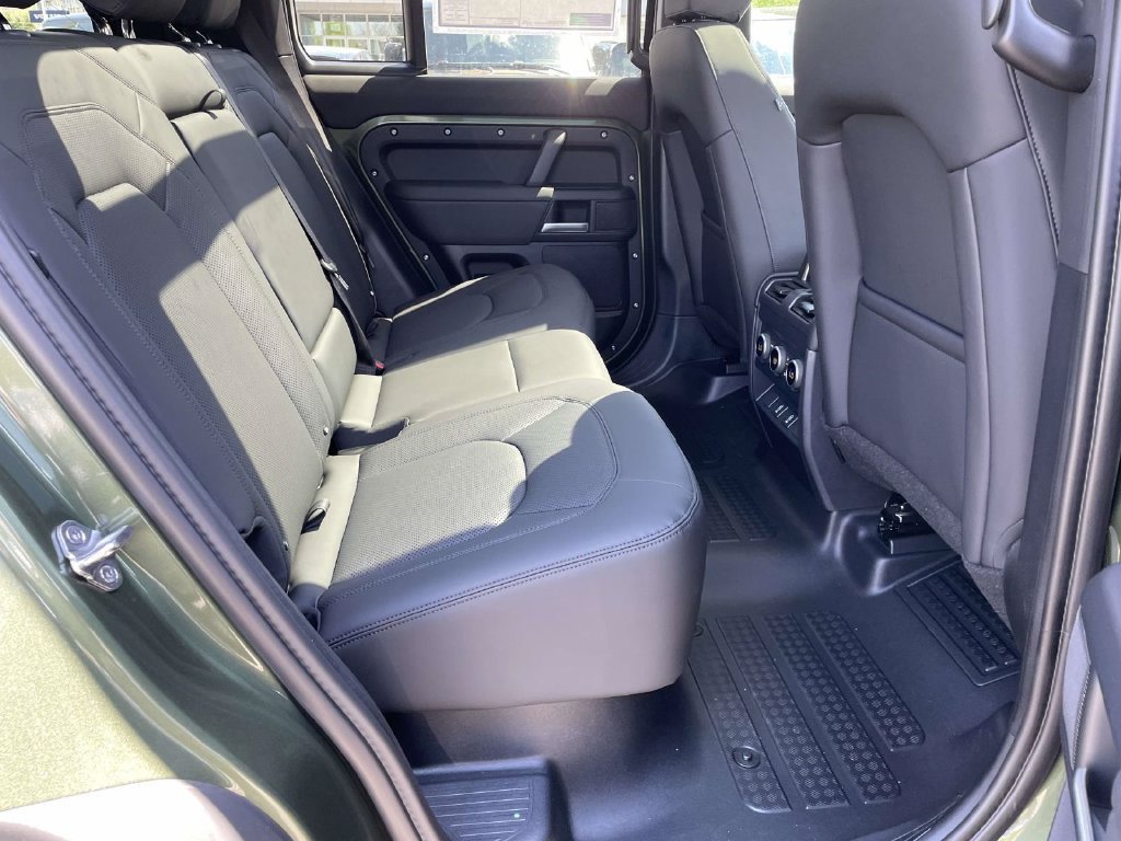 New 2026 Land Rover Defender 110 S AWD/4WD image 19