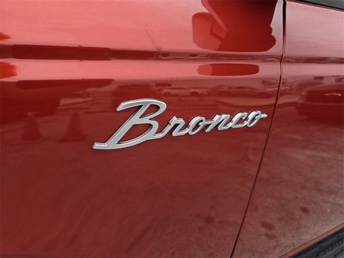 Used 2024 Ford Bronco Outer Banks image 4