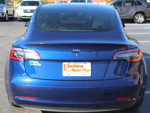 Used 2021 Tesla Model 3 Standard Range Plus image 7