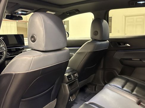 Used 2025 Honda Prologue Elite image 14