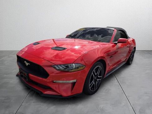 Used 2023 Ford Mustang Premium image 3
