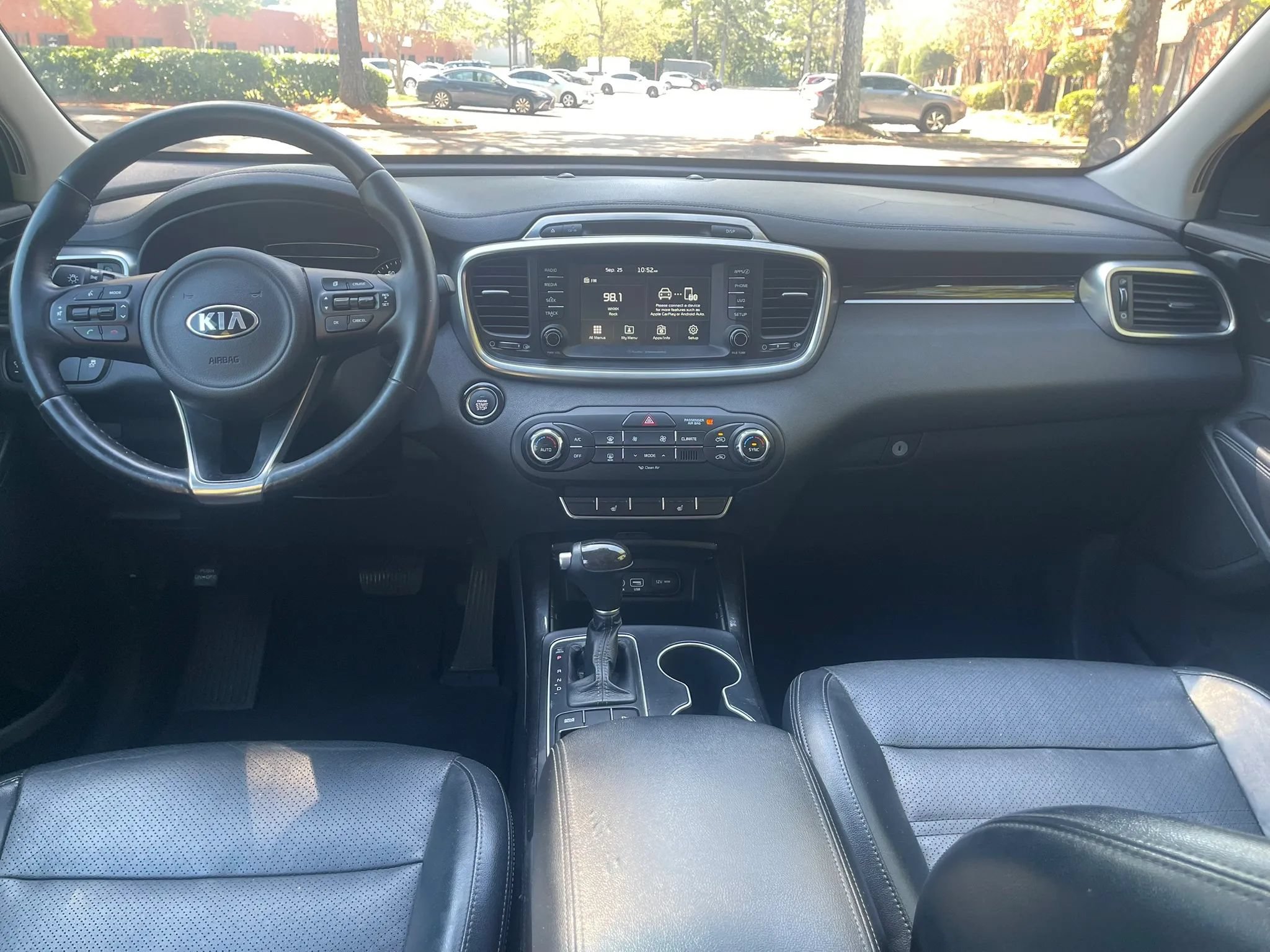 Used 2017 Kia Sorento EX FWD image 16