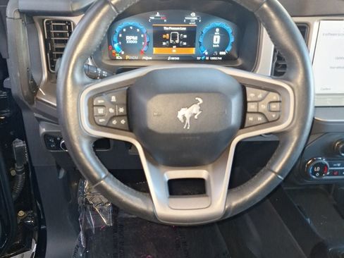 Used 2025 Ford Bronco Outer Banks w/ Sasquatch Package AWD/4WD image 13