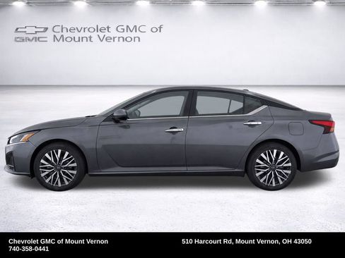 Used 2024 Nissan Altima 2.5 SV FWD image 26