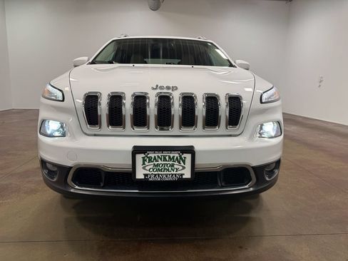 Used 2017 Jeep Cherokee Limited AWD/4WD image 39