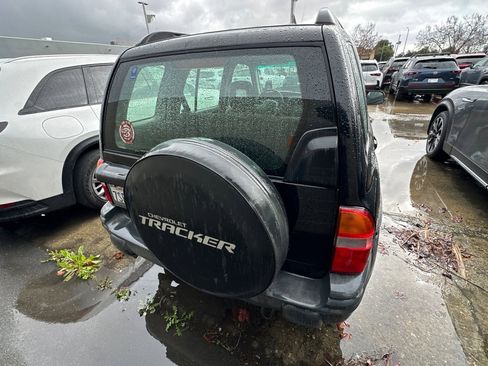 Used 2002 Chevrolet Tracker ZR2 image 4