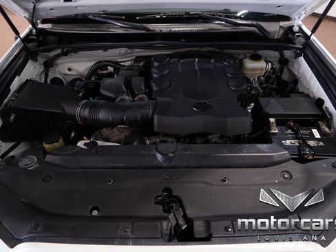 Used 2012 Toyota 4Runner SR5 image 20