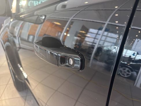 Used 2022 Chevrolet Colorado LT w/ LT Convenience Package image 10