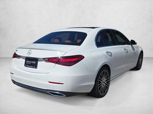 Used 2023 Mercedes-Benz C 300 Sedan image 5