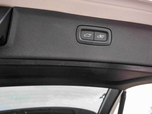 New 2026 Volvo XC90 B6 Ultra w/ Lounge Package image 27