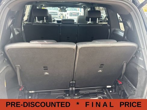 Used 2021 Mercedes-Benz GLB 250 4MATIC w/ AMG Line image 19