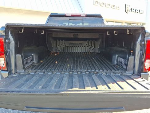 Used 2019 GMC Sierra 1500 SLE w/ SLE Value Package image 30